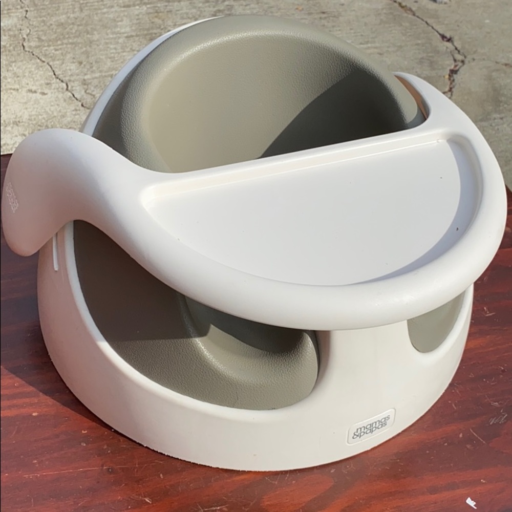 Mamas & Papas Snug Seat and Tray (gray)